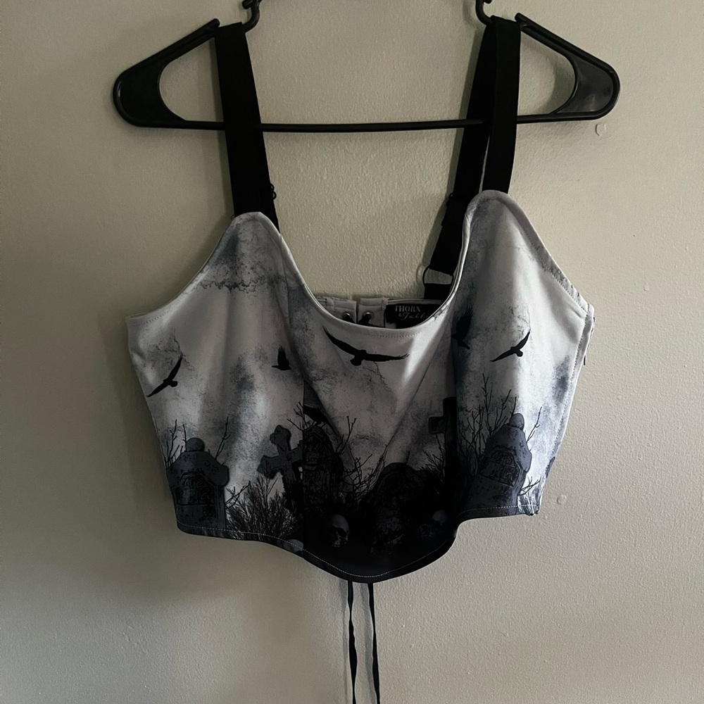 Hot Topic Gothic Print Corset Top 🖤☠️